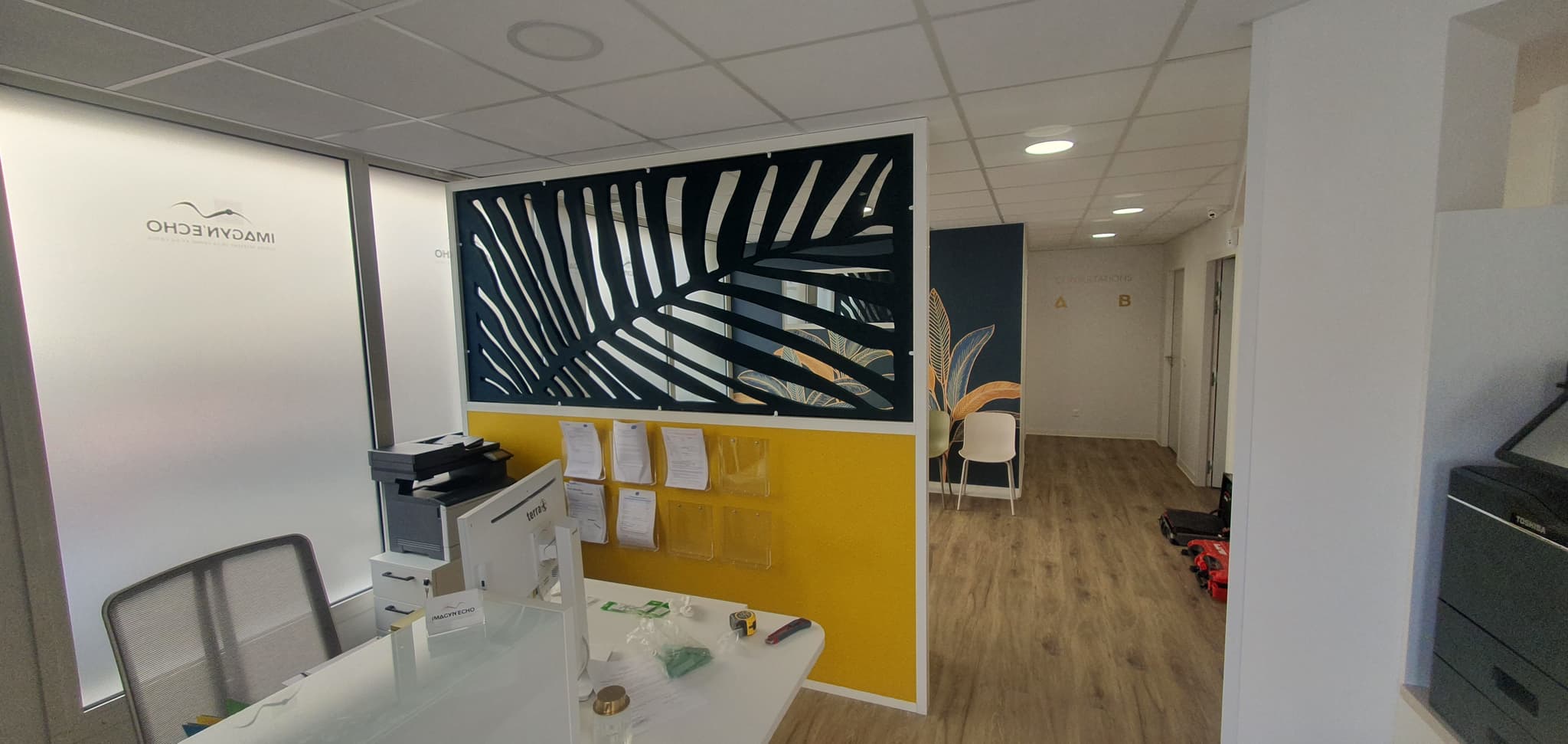 Aménagement d'espaces de travail professionnels - Image 2